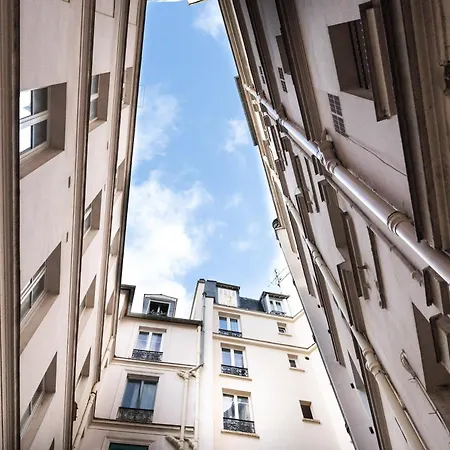 Apartment Cozy And Air-conditioned In The Heart Of *