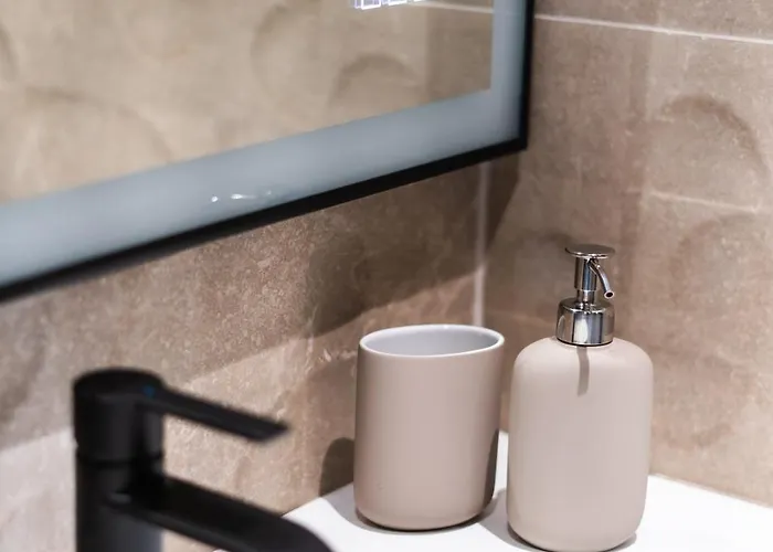 Apartment Cozy And Air-conditioned In The Heart Of