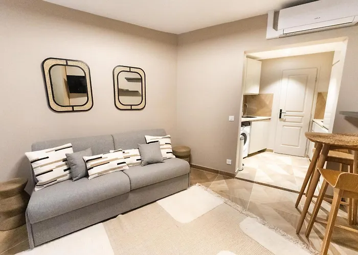 Apartment Cozy And Air-conditioned In The Heart Of