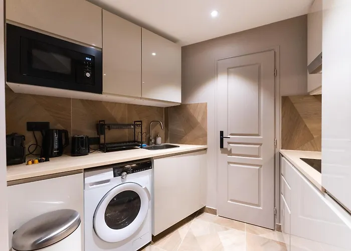 Apartment Cozy And Air-conditioned In The Heart Of *