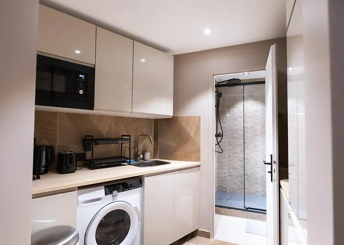 Apartment Cozy And Air-conditioned In The Heart Of *