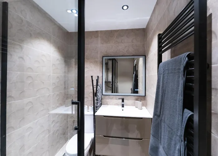 Apartment Cozy And Air-conditioned In The Heart Of